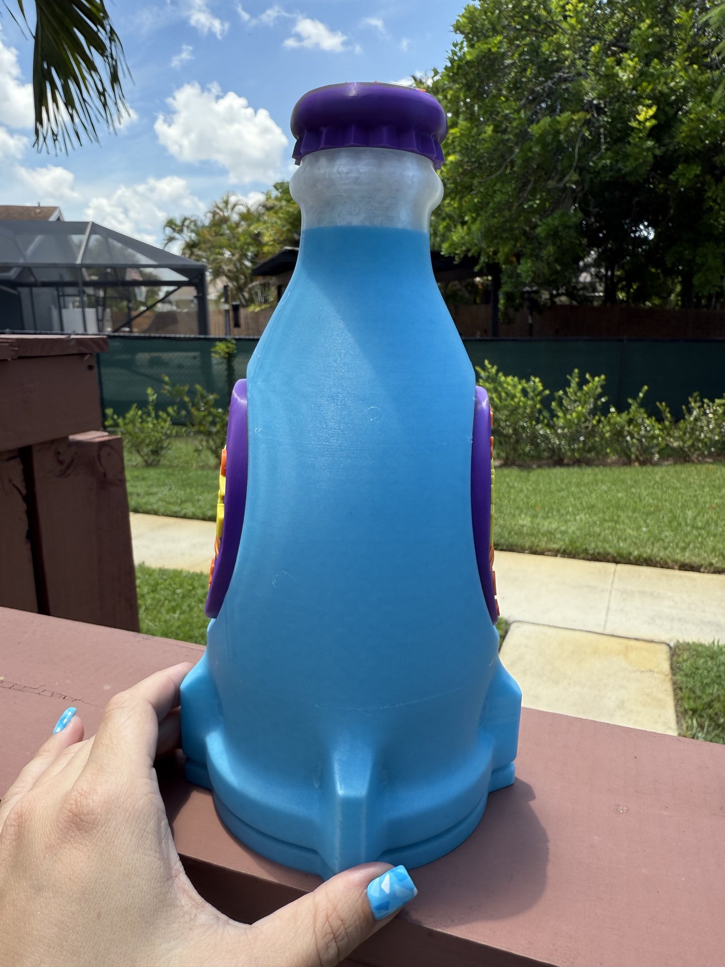MTG Deck Box Nuka-Cola Quantum Bottle (Glow-In-The-Dark)