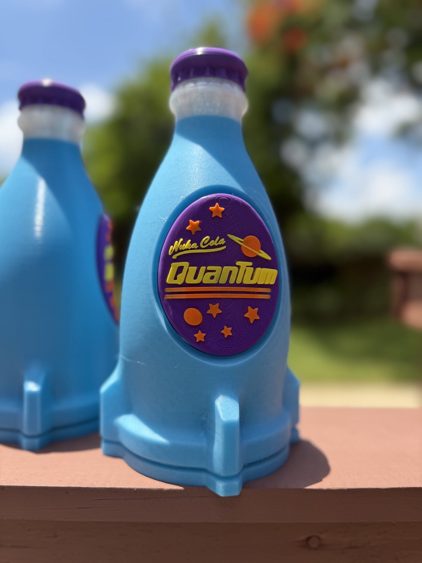 MTG Deck Box Nuka-Cola Quantum Bottle (Glow-In-The-Dark)